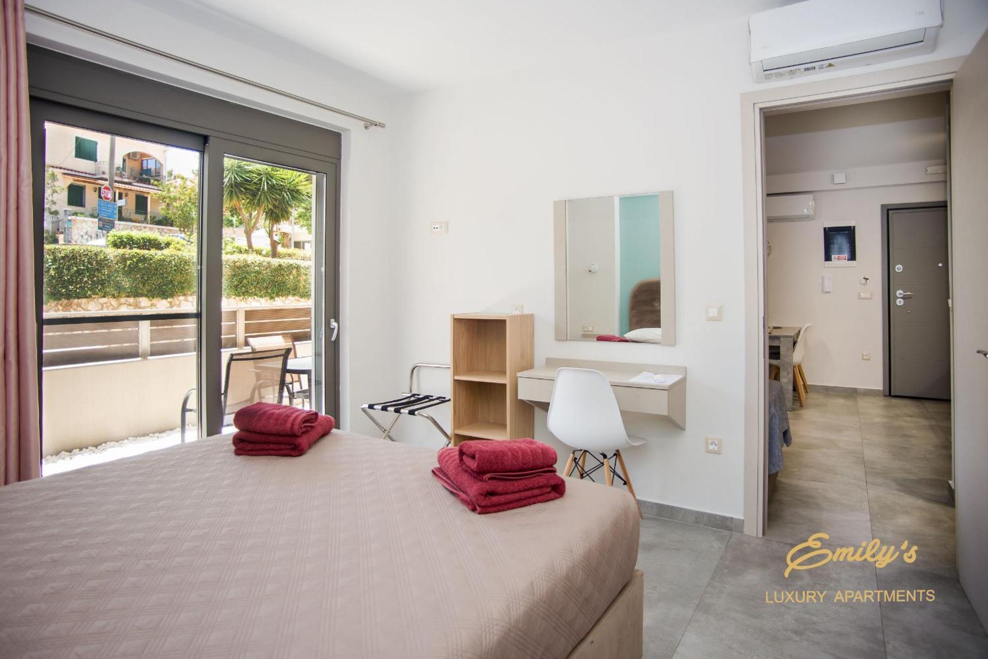 Emily'S Luxury Apartments Argostoli  Exterior foto