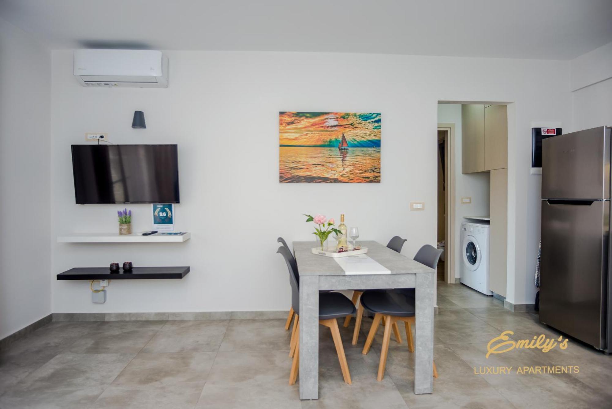 Emily'S Luxury Apartments Argostoli  Exterior foto